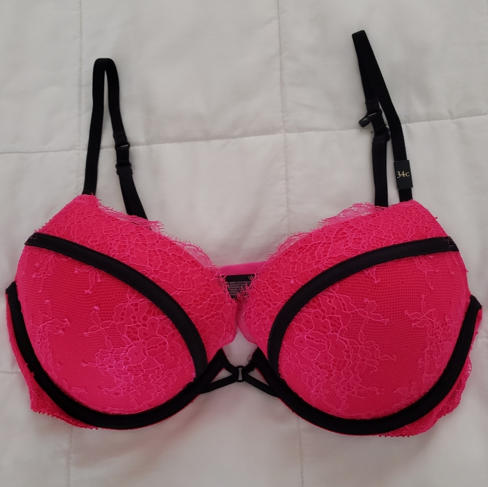 Victoria's Secret Very Sexy Pushup Bra 34C